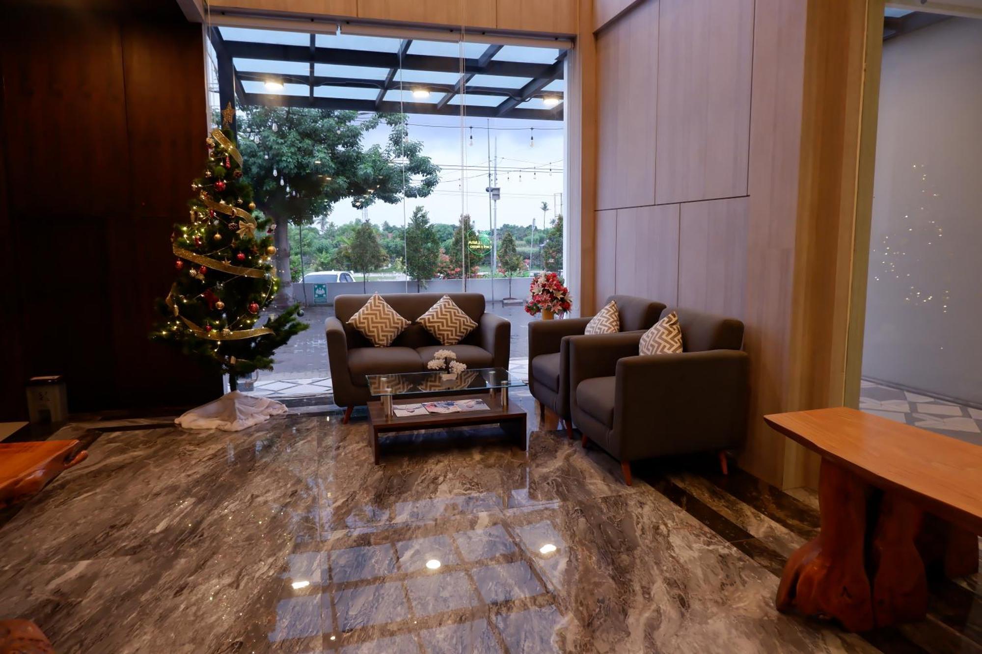 Grand Samota Hotel Sumbawa المظهر الخارجي الصورة